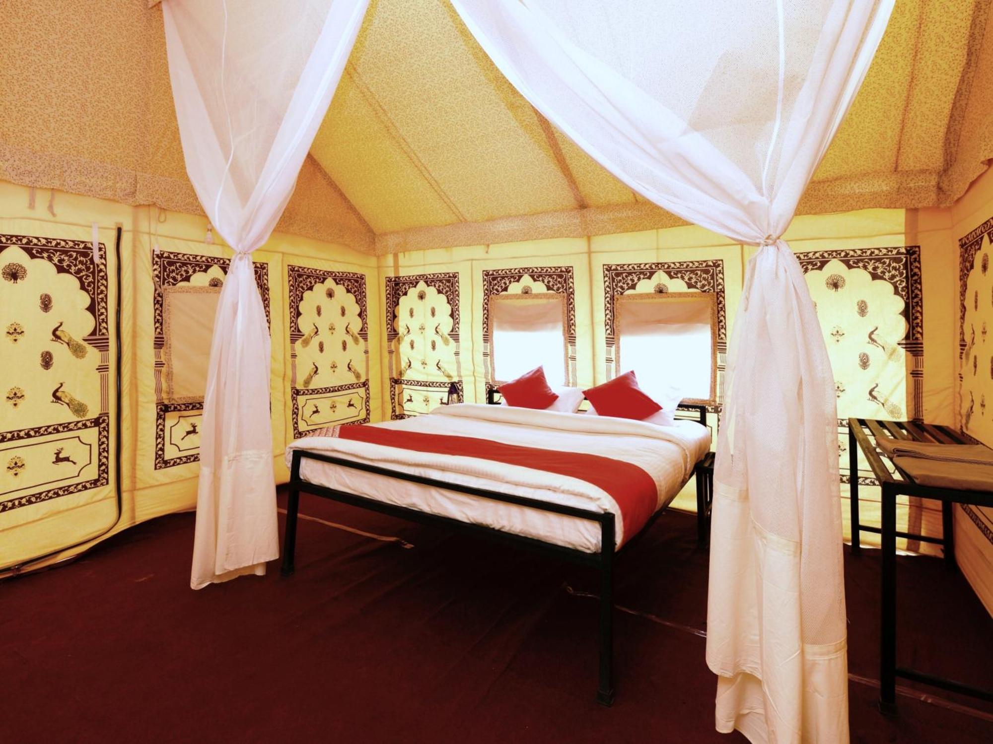 Hotel Collection O Amigo Camps Sām Exterior foto